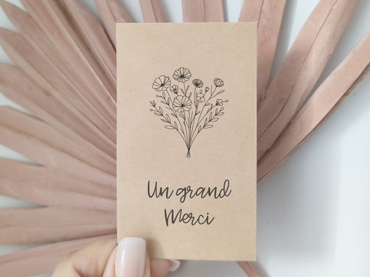Sachets de graines à semer avec un joli bouquet de fleurs pour remercier ses invités